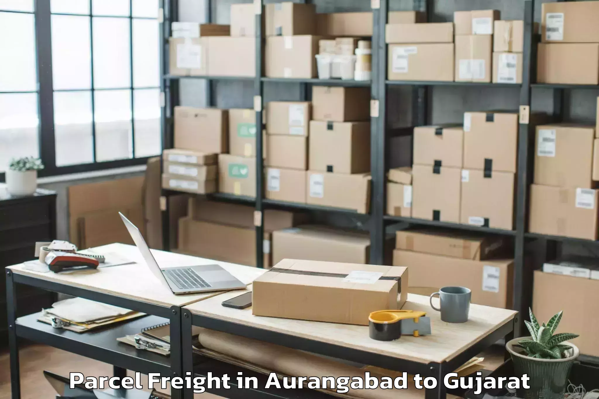 Reliable Aurangabad to Jhulasan Parcel Freight